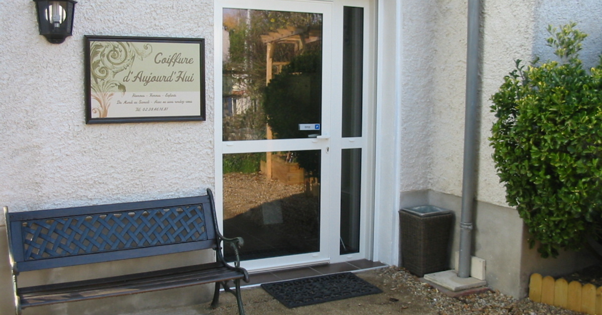 Coiffure D'aujourd'hui SaintDenisdel'Hôtel 2 avis, Horaires, Téléphone