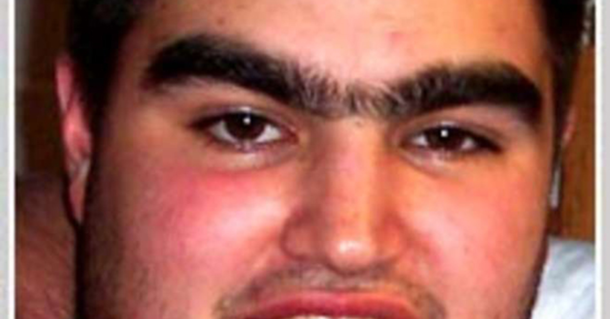 Sourcils masculins les pires photos
