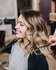 Ce salon garde les cheveux de ses clients pour en faire des boudins anti marée noire