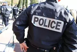 Rouen : un braqueur menace une coiffeuse avec un pistolet pour... 200 euros !