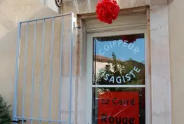 Le carré rouge Roussillon