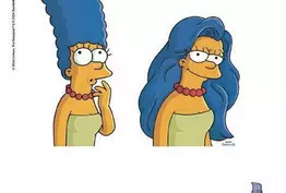 Marge Simpson avec les cheveux lissés