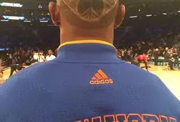 Kevin Seraphin, basketteur français en NBA, rend hommage aux victimes des attentats avec sa coiffure