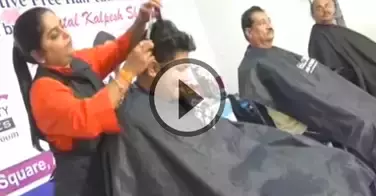 Cette coiffeuse détient le record du monde de coupe de cheveux, avec 571 coupes en 24h !