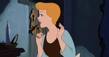 A quoi ressemblent les princesses Disney avec les cheveux courts ?